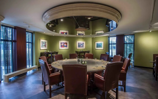 Hotel & Restaurant Infinity