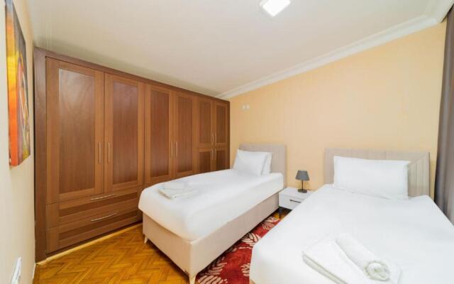 Flat With Terrace Next To Konyaalti Beach