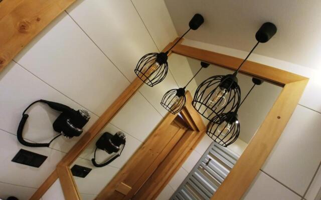 U Hani w pobli?u Gor?cy Potok i Termy