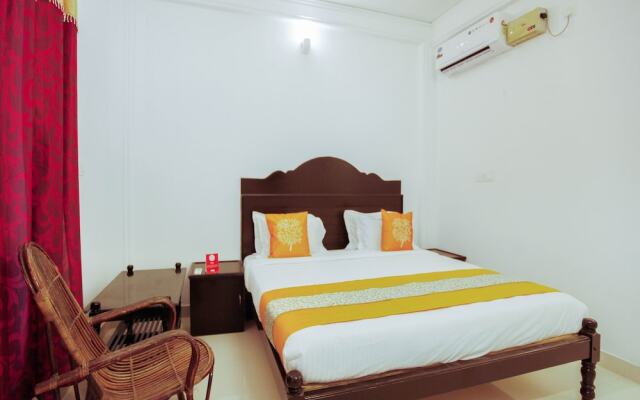OYO 4867 Royal Homes