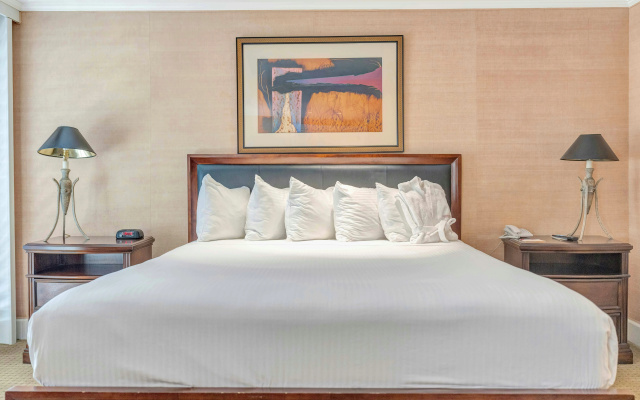 Indian Wells Resort Hotel - Image 6