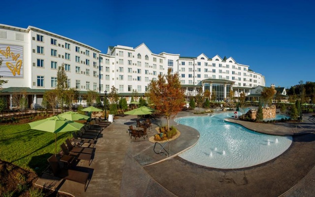 Dollywood's DreamMore Resort