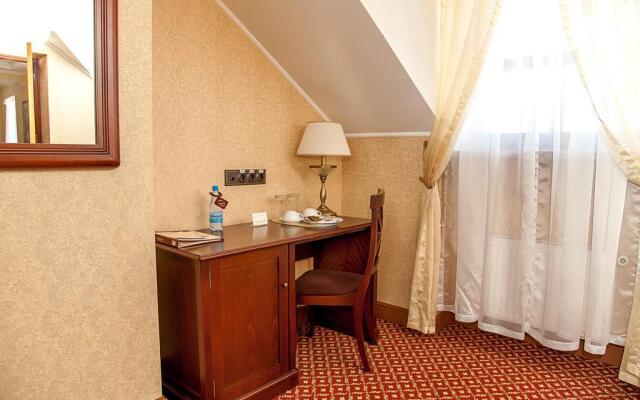 Optima Collection Kamianets-Podilskyi