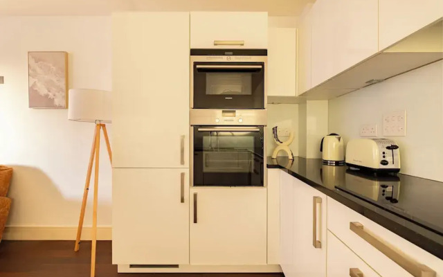 Contemporary Flat In Islington