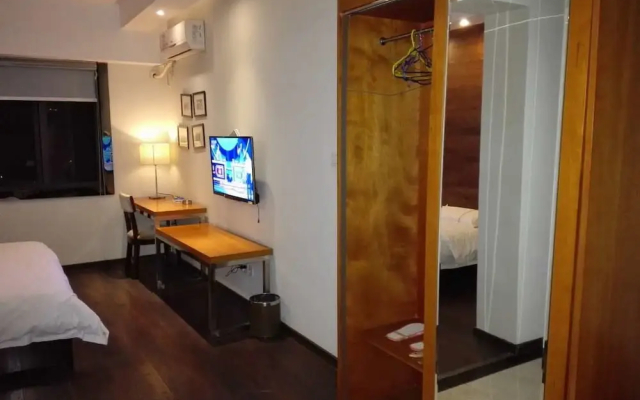 Cotton hotel