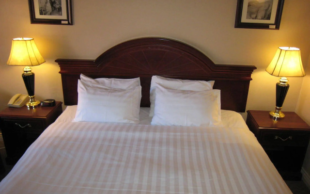 Revelstoke Lodge