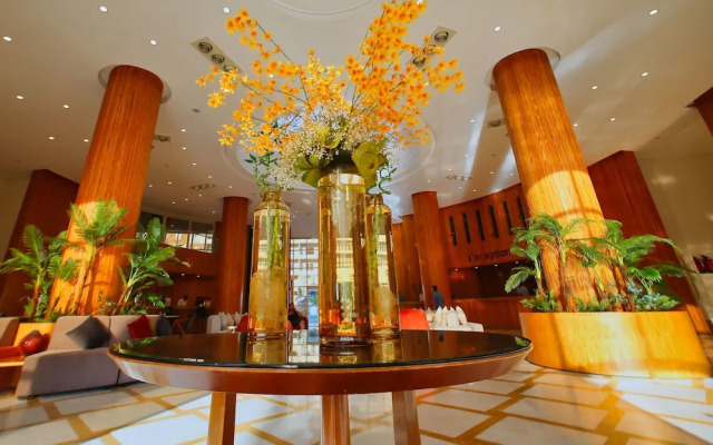 Eagles Downtown Zahabia Aqua Park