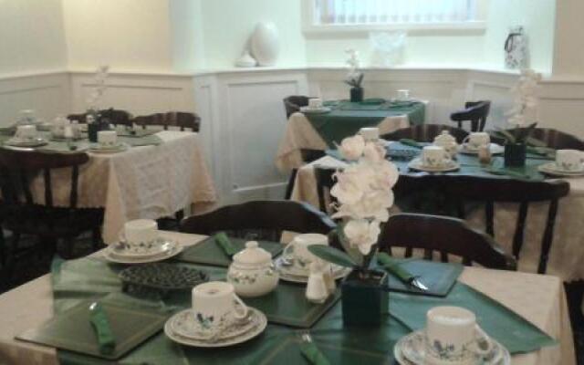 Park Lane Hotel