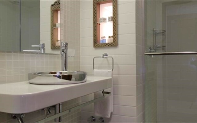 Kasri Nehroz Otel