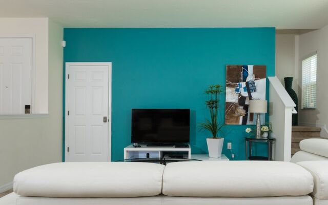 #06 Large Townhouse w/Private Pool - Four Bedroom