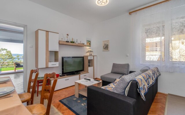 Nice Apartment in Crikvenica With Wifi and 1 Bedrooms