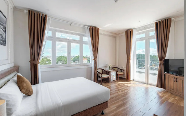 Pine View Hotel Dalat