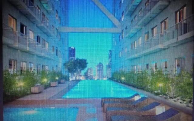 Green Residences  Taft