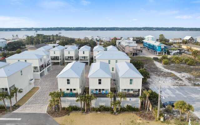 Totally Beachin' at Pelican Place