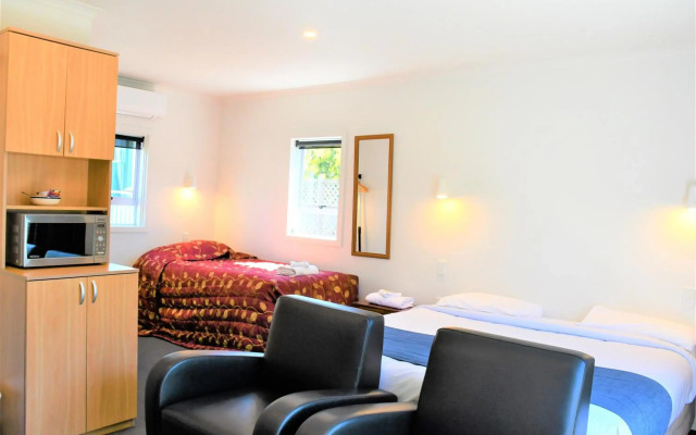 Comfort Inn Westshore Beach