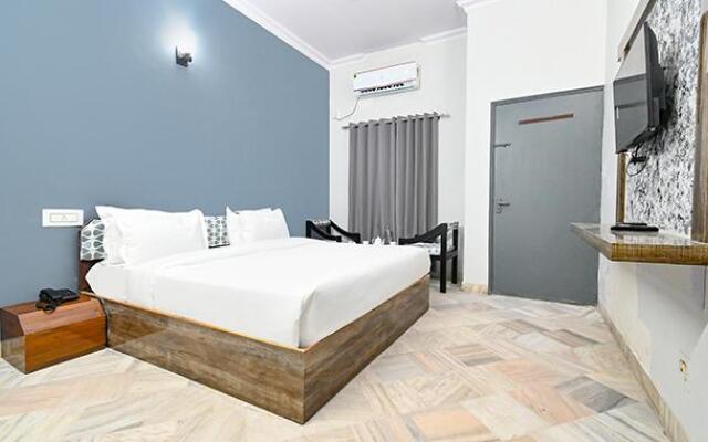 Fab Hotel Classic Holiday