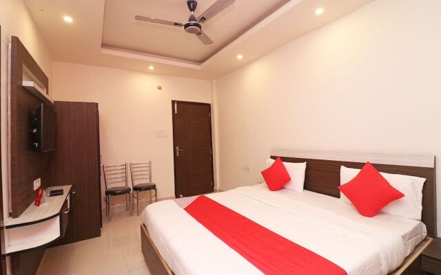 Oyo 18848 Paradise Inn