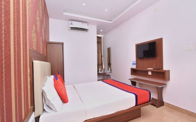 OYO 12153 Hotel B S International