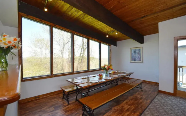 6 Bed Blue Mountain Rental with Hot Tub