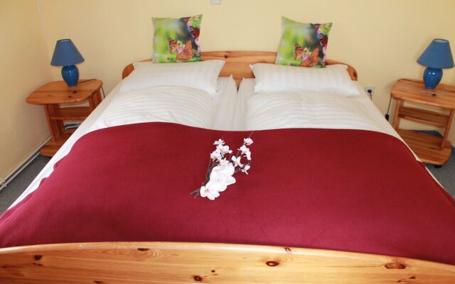 Zur Kaiserpfalz - Hotel-Spa-Camping