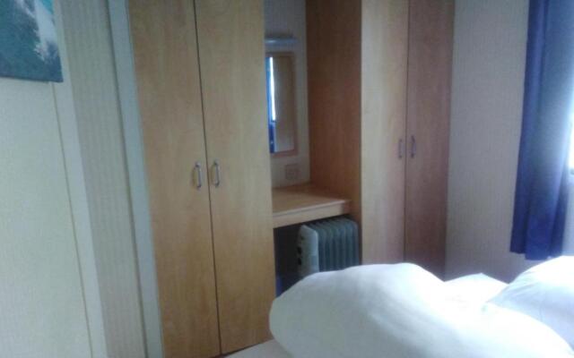 River Views Dog Friendly Caravan 3 Bedrooms