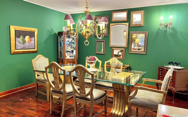 Ana Frank Boutique Hotel