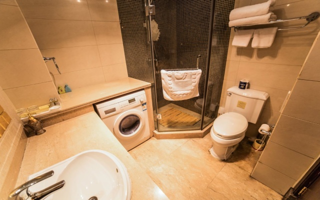 World City Jiamei Service Apartment – Bathroom – Beijing