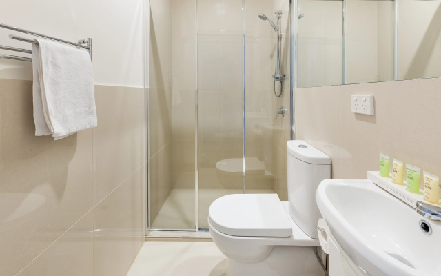 City Edge Dandenong Apartment Hotel