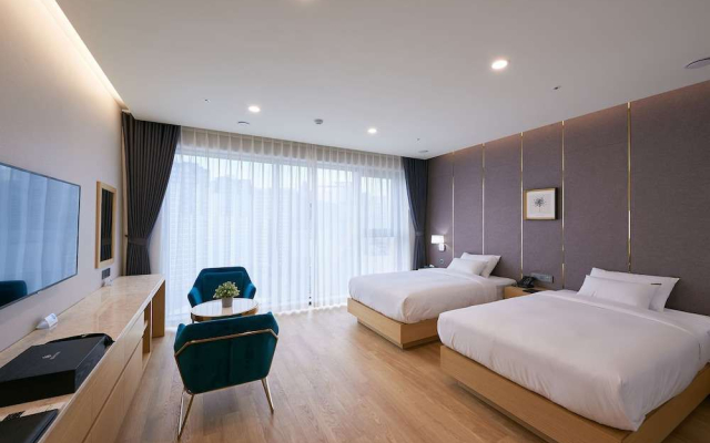 CS Hotel