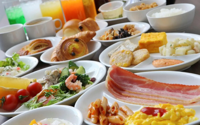 Ours Inn Hankyu
