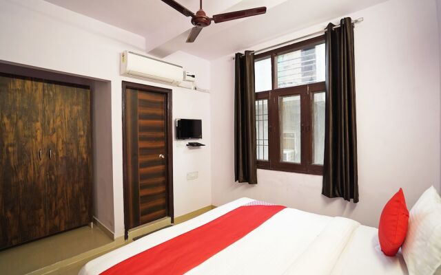 Spot On 30890 Sector 45 Noida