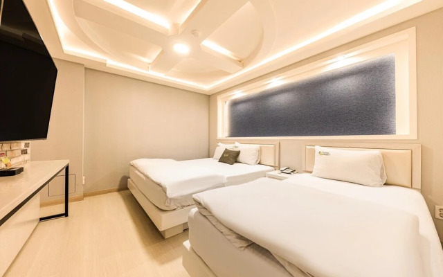 Sweet Hotel Seongseo