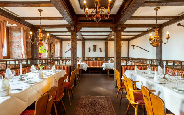 Hotel Burg Staufenberg