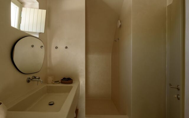 Este Luxury Suites