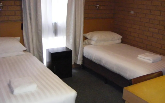 Eaglehawk Motel