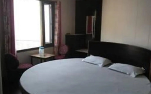 Hotel Basant
