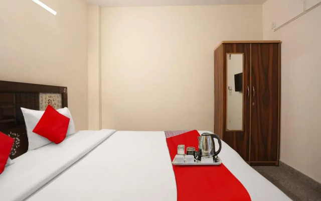 Oyo Flagship 702599 Hotel Amira Residency