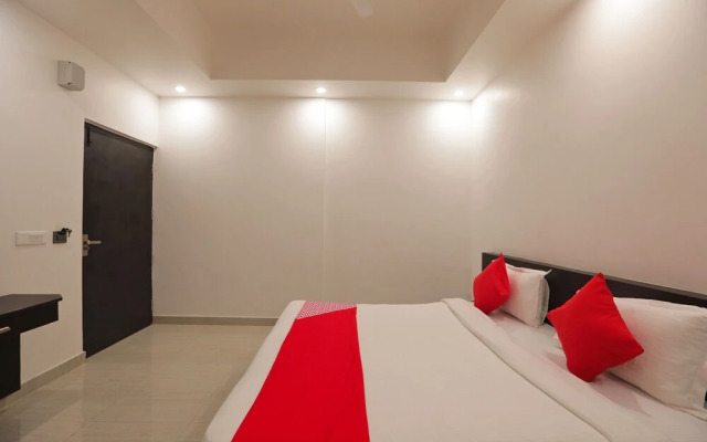 OYO 43440 Hotel Belmorrise