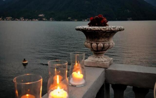 Ortensie al Lago - by MyHomeInComo