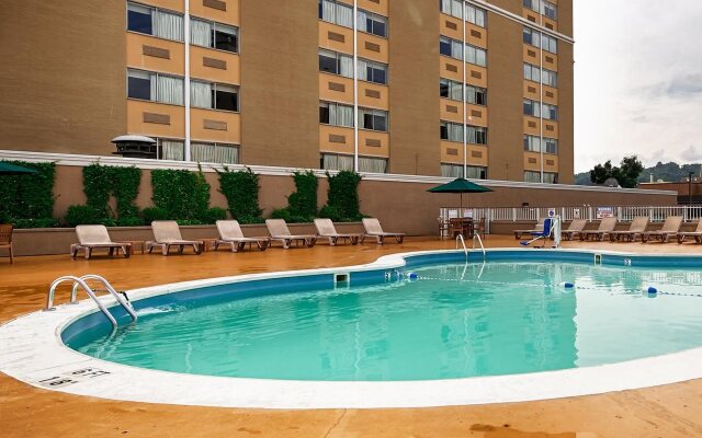 Quality Inn & Suites Charleston - Civic Center