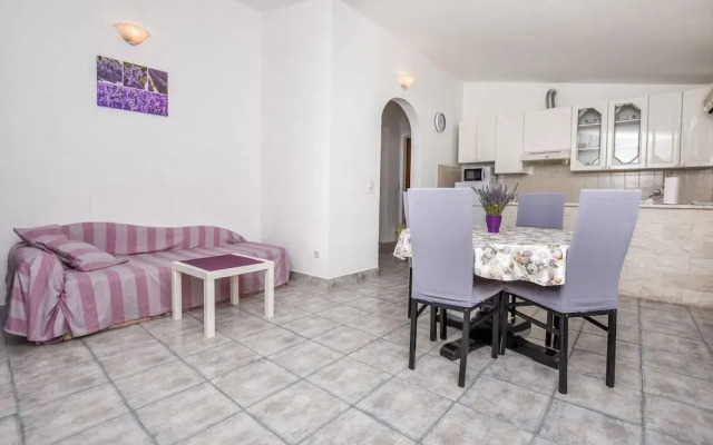 Apartment Karabatic