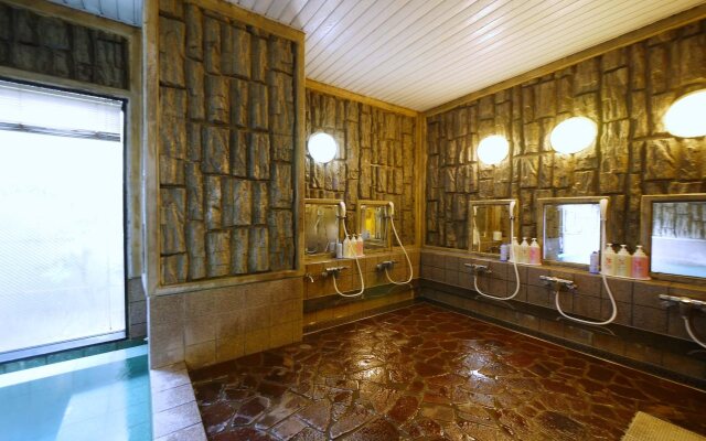 Hotel Route-Inn Nagaizumi Numazu Inter 2