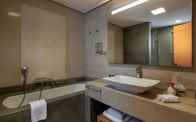 Avra Imperial Hotel