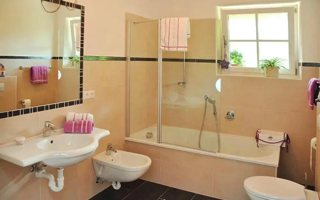 Apartment in Naz-sciaves With Garden