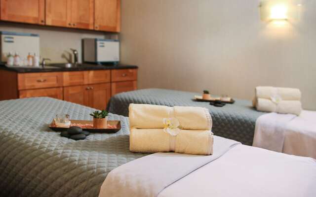 Viana Hotel & Spa