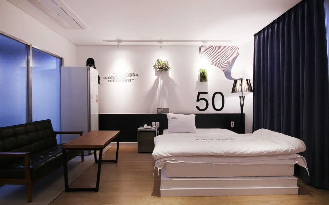 Hotel Insomnia