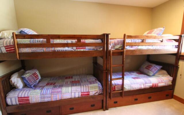 The Timbers by Mammoth Reservations