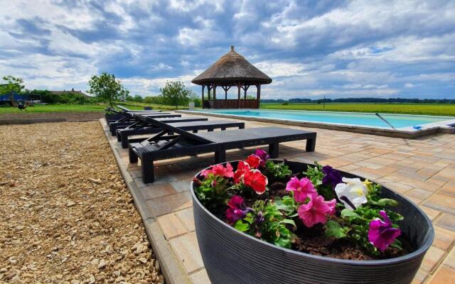 Tisza White House