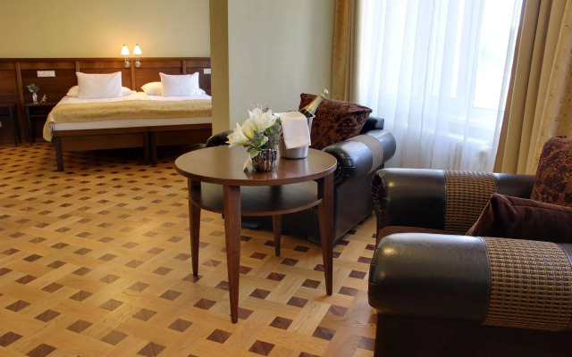 Hotel Baltaci Atrium