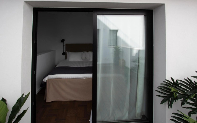 Terreno Suites